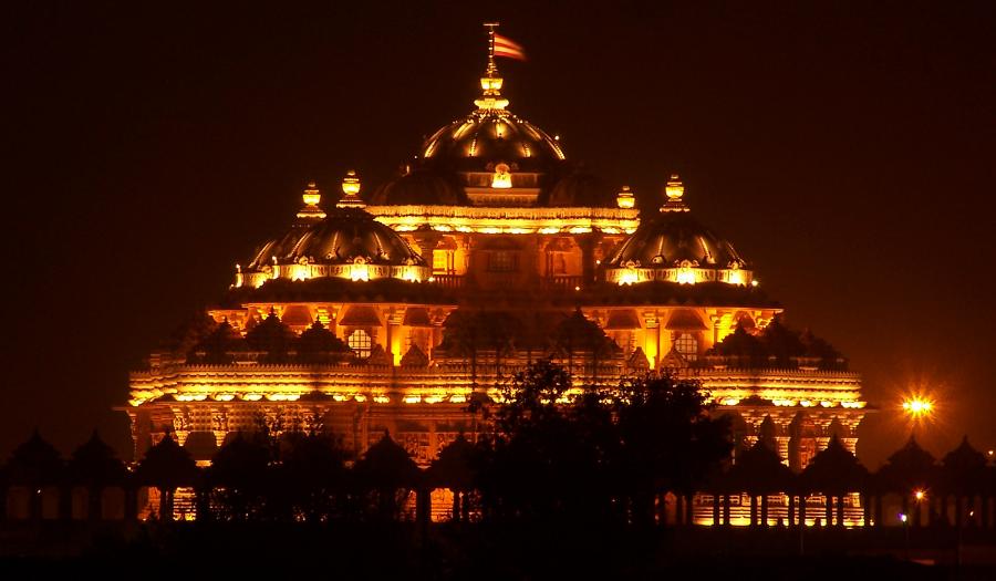 akshardham-temple-delhi.jpg.551bd731c2ac3ae55e06dc752f934d0a.jpg