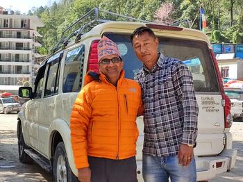 Непалски щрихи: С джип от Покхара до Калопани