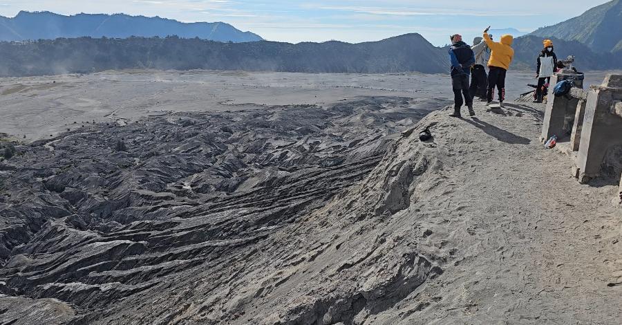 Bromo15.jpg.89c01c28dccbfcc56cc6cf674bf2ad99.jpg