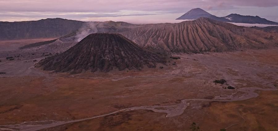 bromo3.jpg.a00643f5a4ffe1a0538f42152f26851f.jpg