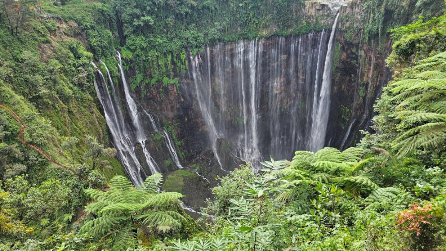 tumpaksewu3.jpg.95a1eb37263cae6359307ae6ccb041b7.jpg