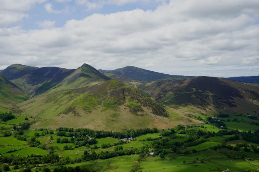 Catbells2.JPG.06780bb790133071c68485186484a5fc.JPG