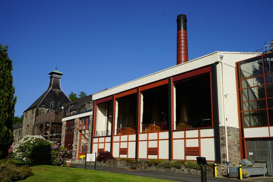 DewarsAberfeldyDistillery.JPG.e313ffe7bd40104bf4236530f03e30ef.JPG