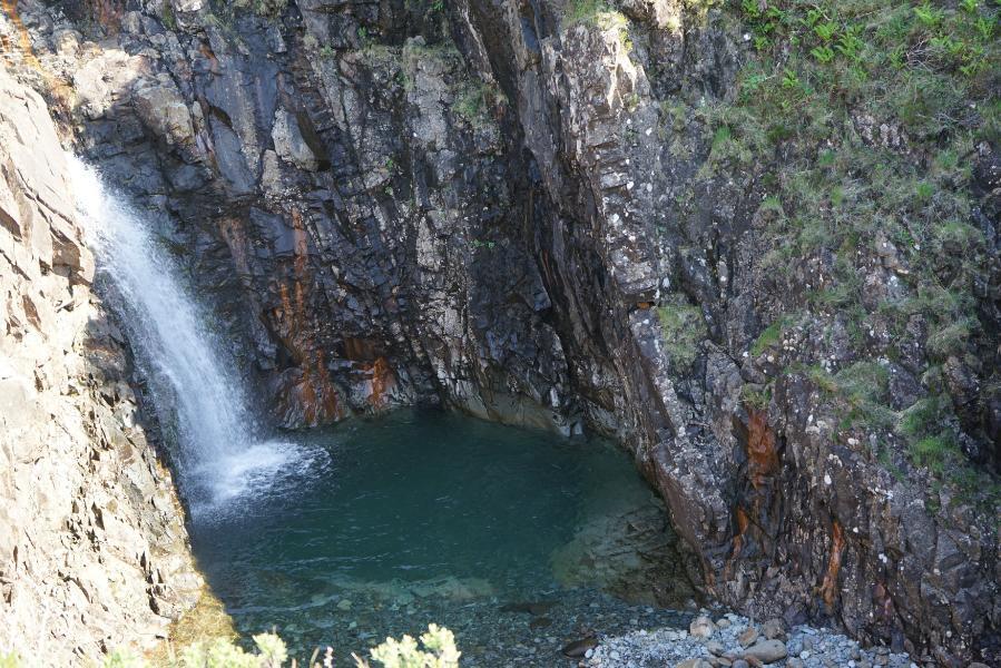 Fairypools2.JPG.a04670a39f6eef50ce3b3a1344af311a.JPG