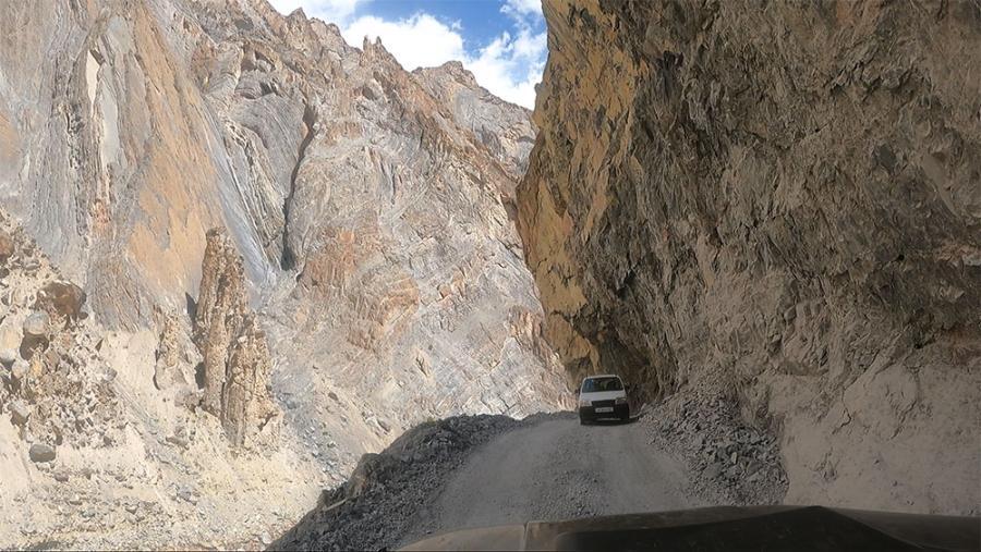 lamayuru-to-leh-via-lingshed-5.jpg.3d4b08d818eeb7436a59cc365bd5faeb.jpg