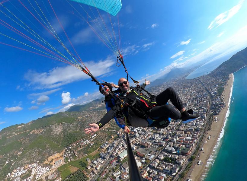 paragliding.JPG.86b9849043310d8def7d45045893dab5.JPG