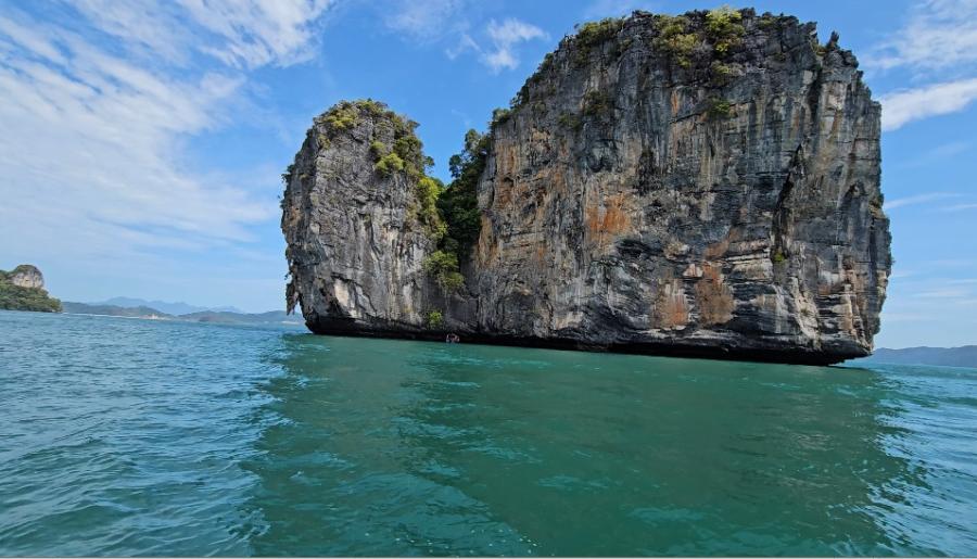 SouthIslands3.jpg.c18f4133a1005c5a09739509f62d49ac.jpg
