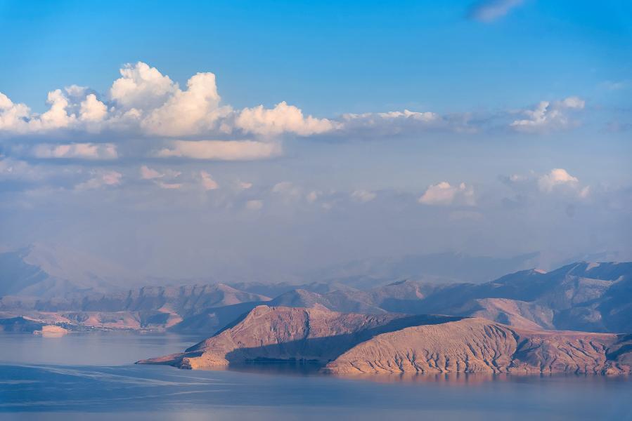 Nemrut5.jpg.6fb32c168dfe74e6fd7b004494bd76d3.jpg