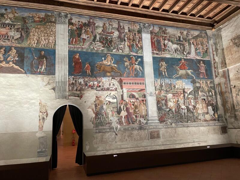 Ferrara_palace_IMG_5023.jpg.29c920a32d0ae9ed6cd8c26e602a8d66.jpg