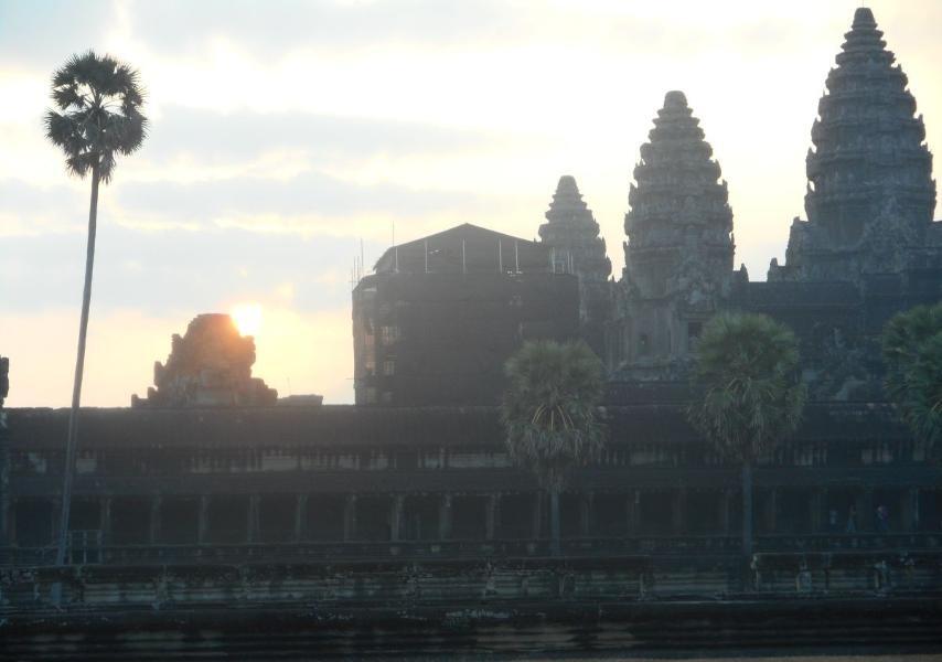 AngkorWat_10.JPG.c5164db81b57e276a401f3ac936cd150.JPG