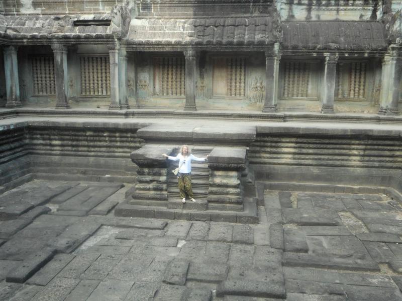 AngkorWat_42.JPG.1924b44d68fbb15e6ba74be5e5e6c48f.JPG