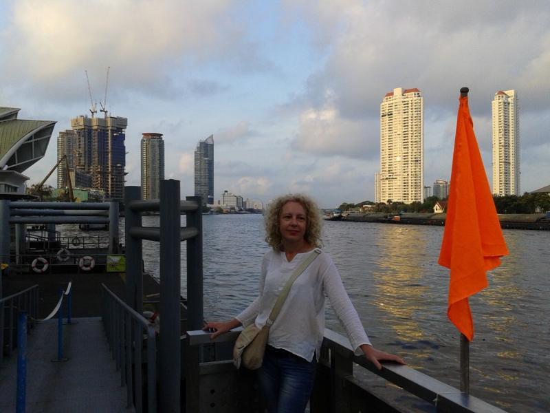 Bangkok_34.jpg.67c8e3dbe5fec4c34da37a8607bd1393.jpg