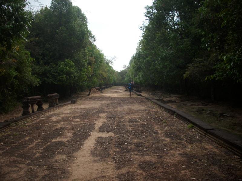 BanteaySamre_2.JPG.fd7ed4e59bd3a5295e4d260215ce4cf8.JPG