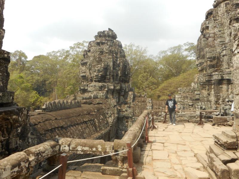 Bayon_7.JPG.c39e7e7da17ac0540e2046db372513fb.JPG