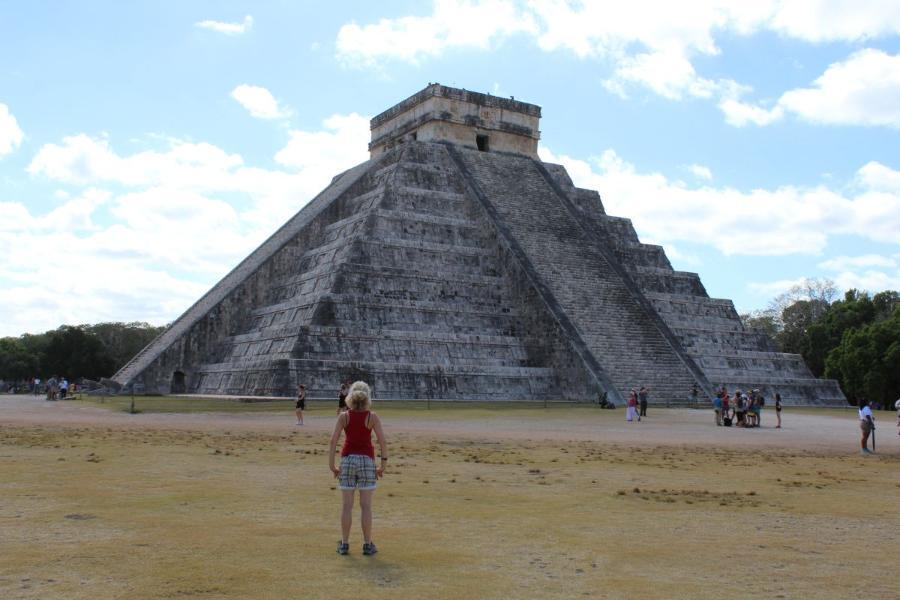 ChichenItza21.JPG.38cc6544cf3240d3a6f437ff1a51081f.JPG