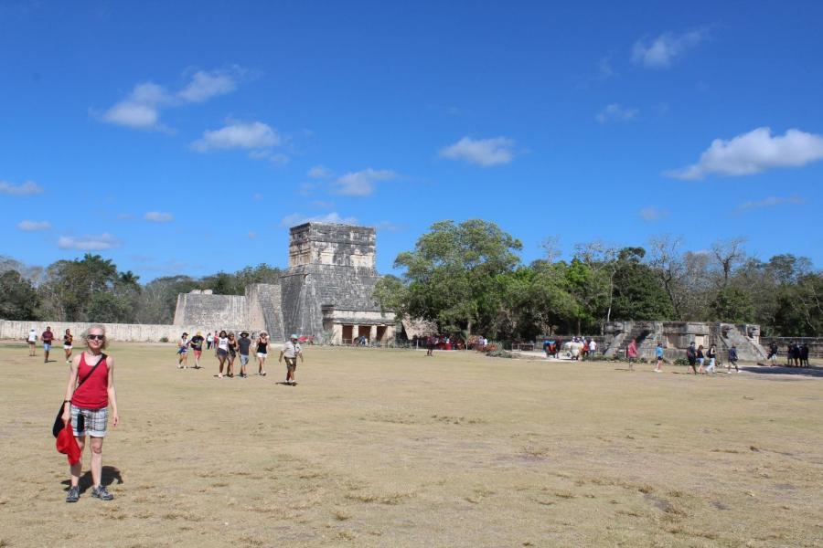 ChichenItza49.JPG.bce4ba0025618fe18fe468ef2aeb7dcc.JPG