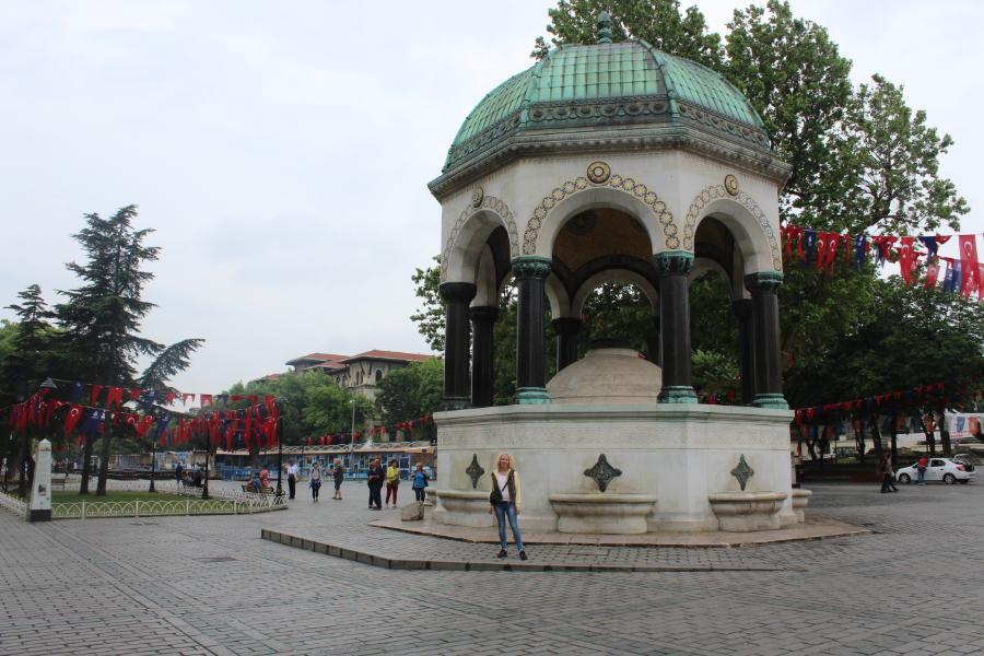 Istanbul_55.JPG.12d6a0fcf99b9a0e63c01fa3e774ef8b.JPG
