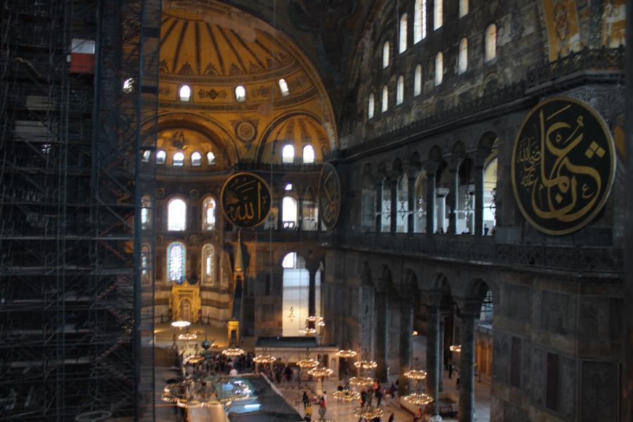 Istanbul_92.JPG.080fb1cc5570677a95d07fa4d488240b.JPG