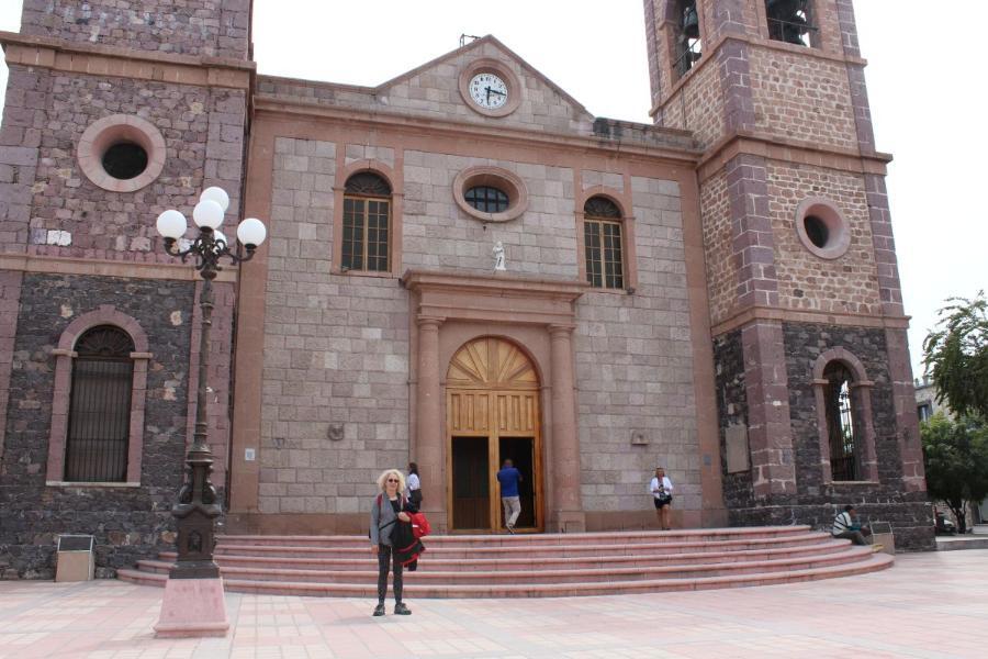 LaPaz47.JPG.f7fafdefb36984e61f65d5967d16a4f3.JPG