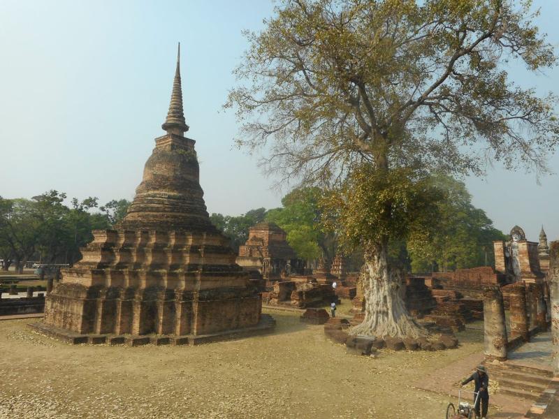 Sukhothai_37.JPG.b4e91f4c818b302dc2a14b380a0bb2dc.JPG