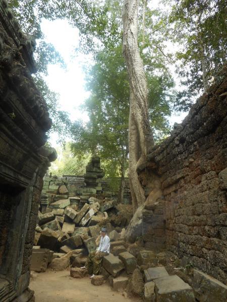 TaProhm_6.JPG.bf6ce7d1fdefe7226c7c980c8cfd6608.JPG