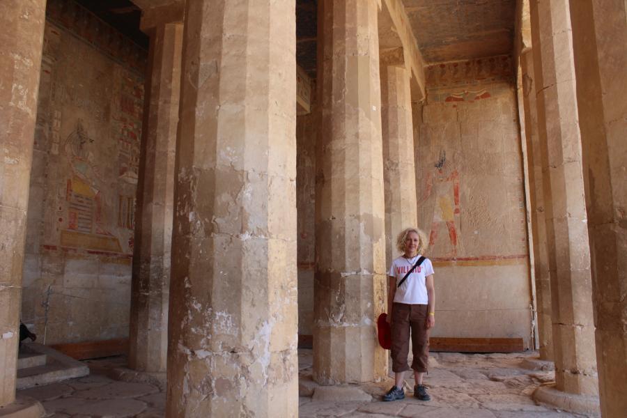 TempleofHatshepsut_12.JPG.146accf23c867b1802571ebee82a609a.JPG