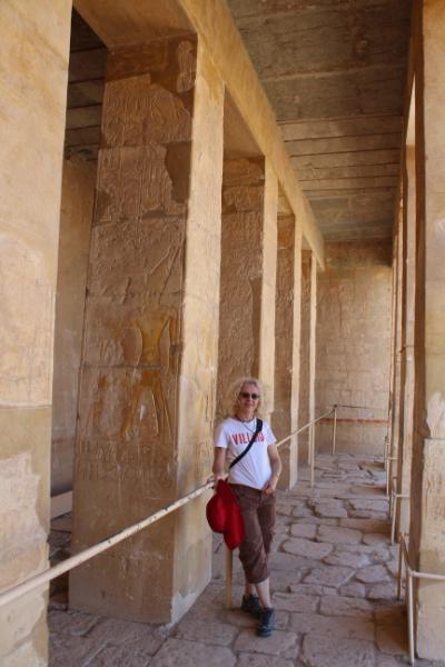 TempleofHatshepsut_20.JPG.57f160150a43d9d964c7bc3e01d157d3.JPG