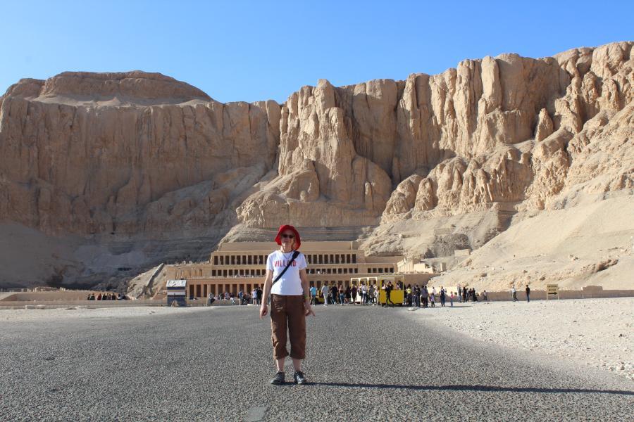 TempleofHatshepsut_4.JPG.79690a428e1152cb61d9165c7b776f12.JPG