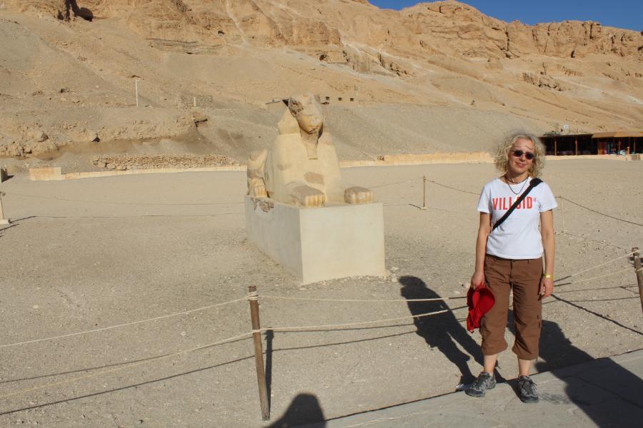 TempleofHatshepsut_7.JPG.f146d6d2c5e6a2b00d54674b85beb3fb.JPG