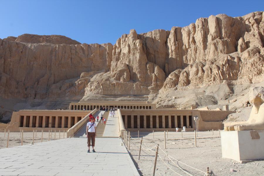 TempleofHatshepsut_9.JPG.48ebe125a4722febfcbebaacf4efd540.JPG