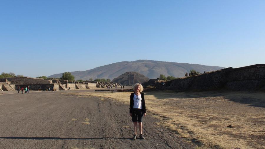 Teotihuacan29.JPG.3f52d28981cc18260e3821eb31b72e7b.JPG