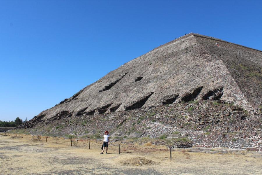 Teotihuacan50.JPG.9d2aecb38afaf0d2ea06fa90000929b8.JPG