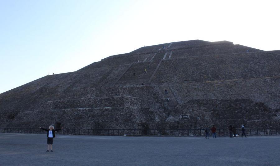 Teotihuacan6.JPG.5eb00443a22e11c8a69980c8307e4ff9.JPG