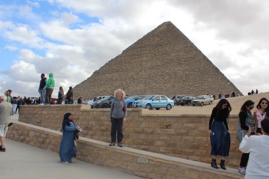 Thepyramids_47.JPG.91c4f41f4a88093e8d9ad36204b01e9e.JPG