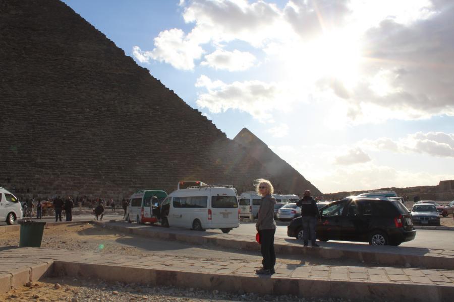 Thepyramids_49.JPG.4502493450b5cafa6ccc548ebc66d0b0.JPG