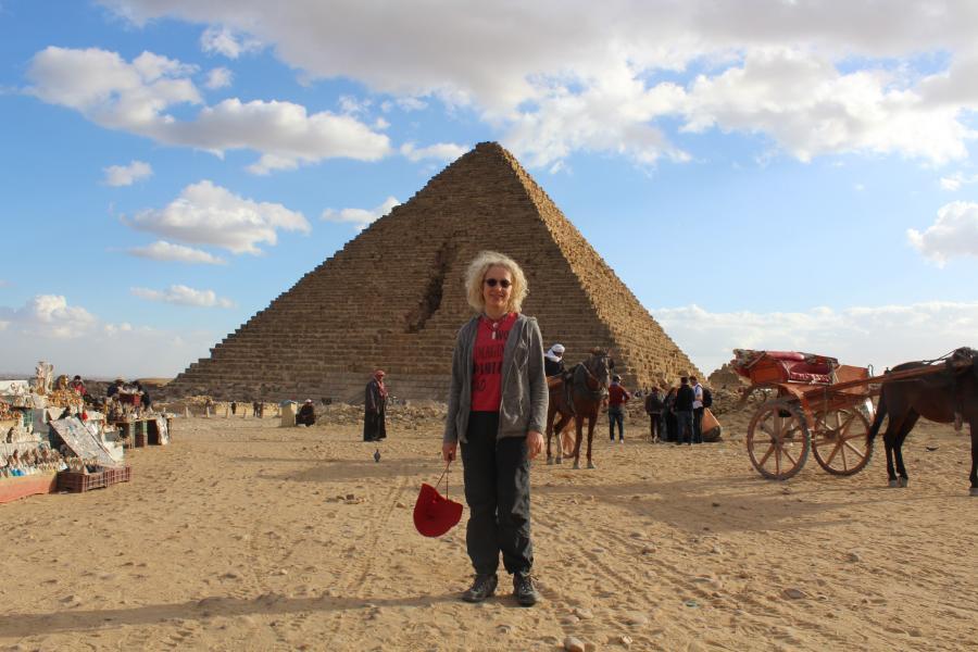 Thepyramids_82.JPG.bc871b7b6838fe7ca9a51470a00185ce.JPG