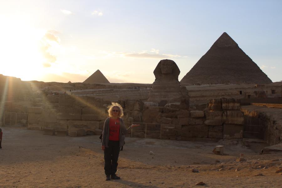 Thepyramids_98.JPG.ea8fb0a79c53d5982221e56f9a8a9a74.JPG