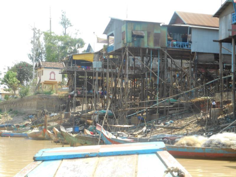 TonleSap_18.JPG.01c850449facd22684dcee673c5de74f.JPG