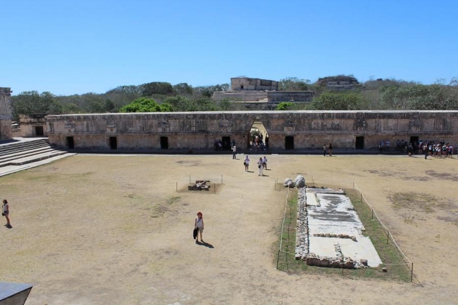 Uxmal31.JPG.3c1b3a468d022b64c8277c1d24ce4988.JPG