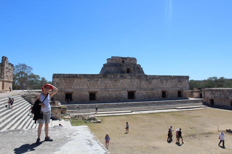 Uxmal35.JPG.dcbcd1943e31dba9eacef441eefb9e59.JPG