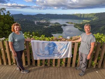 18 Lagoa Verde & Lagoa Azul - Sao Miguel.jpg