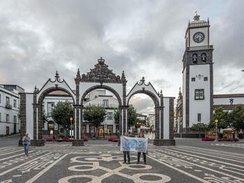 20 Portas da Cidade - Ponta Delgada.jpg